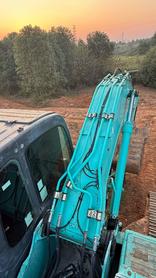 Buy Kobelco SK210 Used Excavator / 5 Buy Kobelco SK210 Used Excavator / 5