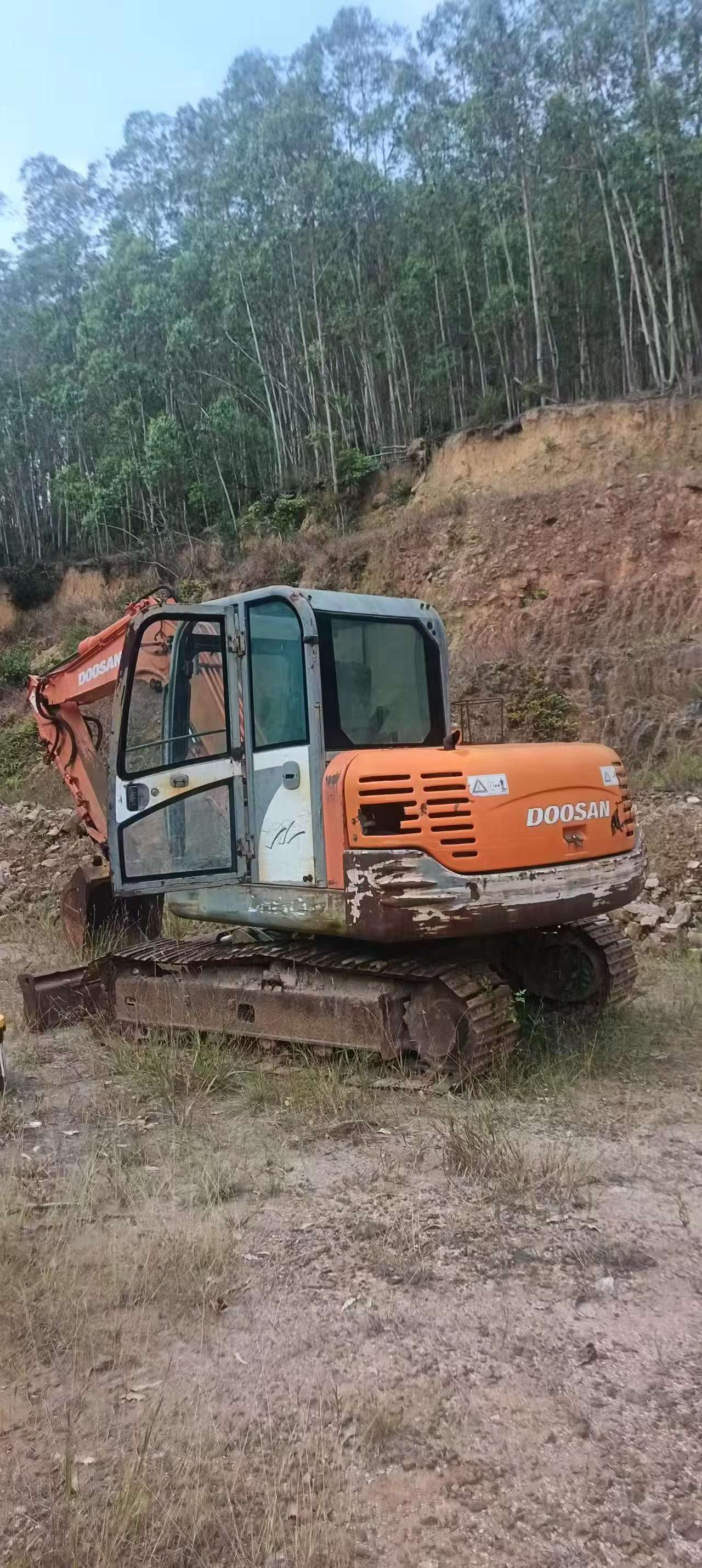 Buy Doosan DH80 Used Excavator / 2