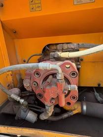 Buy Hyundai R215-7 Used Excavator / 4 Buy Hyundai R215-7 Used Excavator / 4