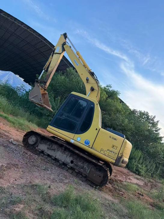 Buy Komatsu PC120 Used Excavator / 1