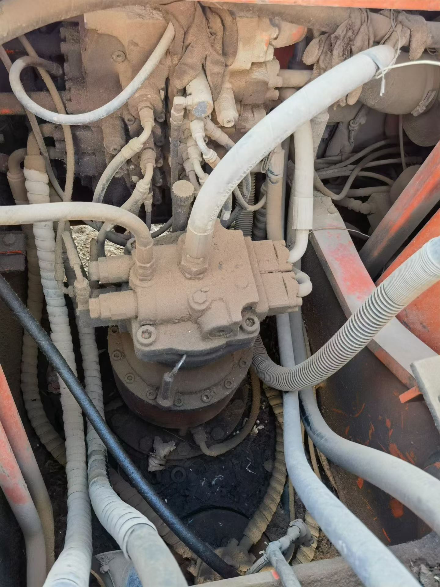 Buy Doosan DH215-9 Used Excavator / 6