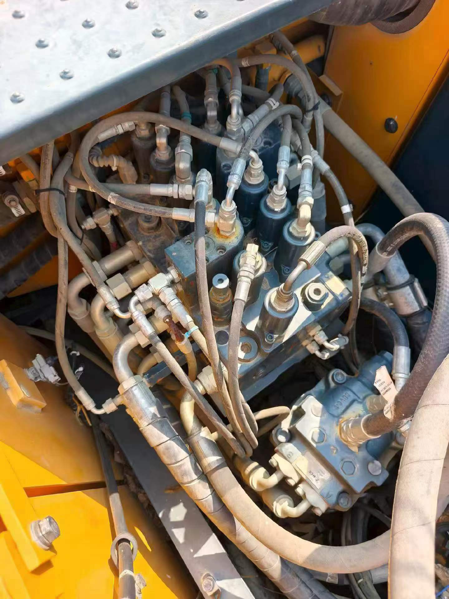Buy Hyundai R150-7 Used Excavator / 4