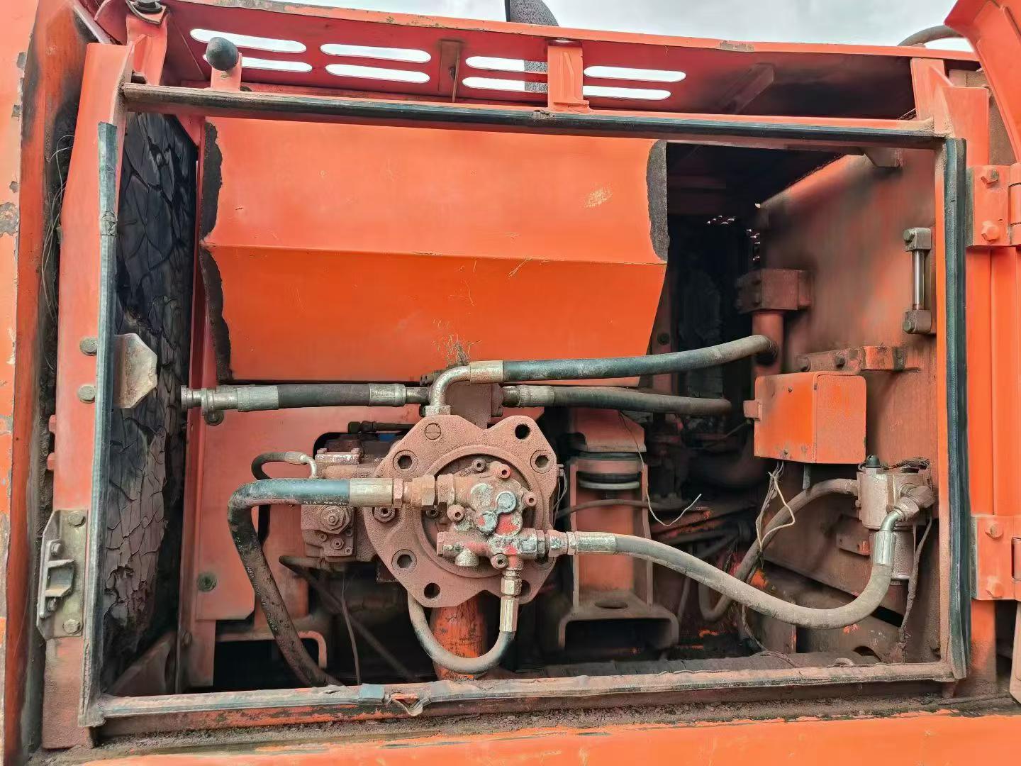 Buy Doosan DH225-7 Used Excavator / 5