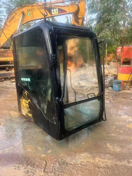 Buy Caterpillar 320D Used Excavator / 1