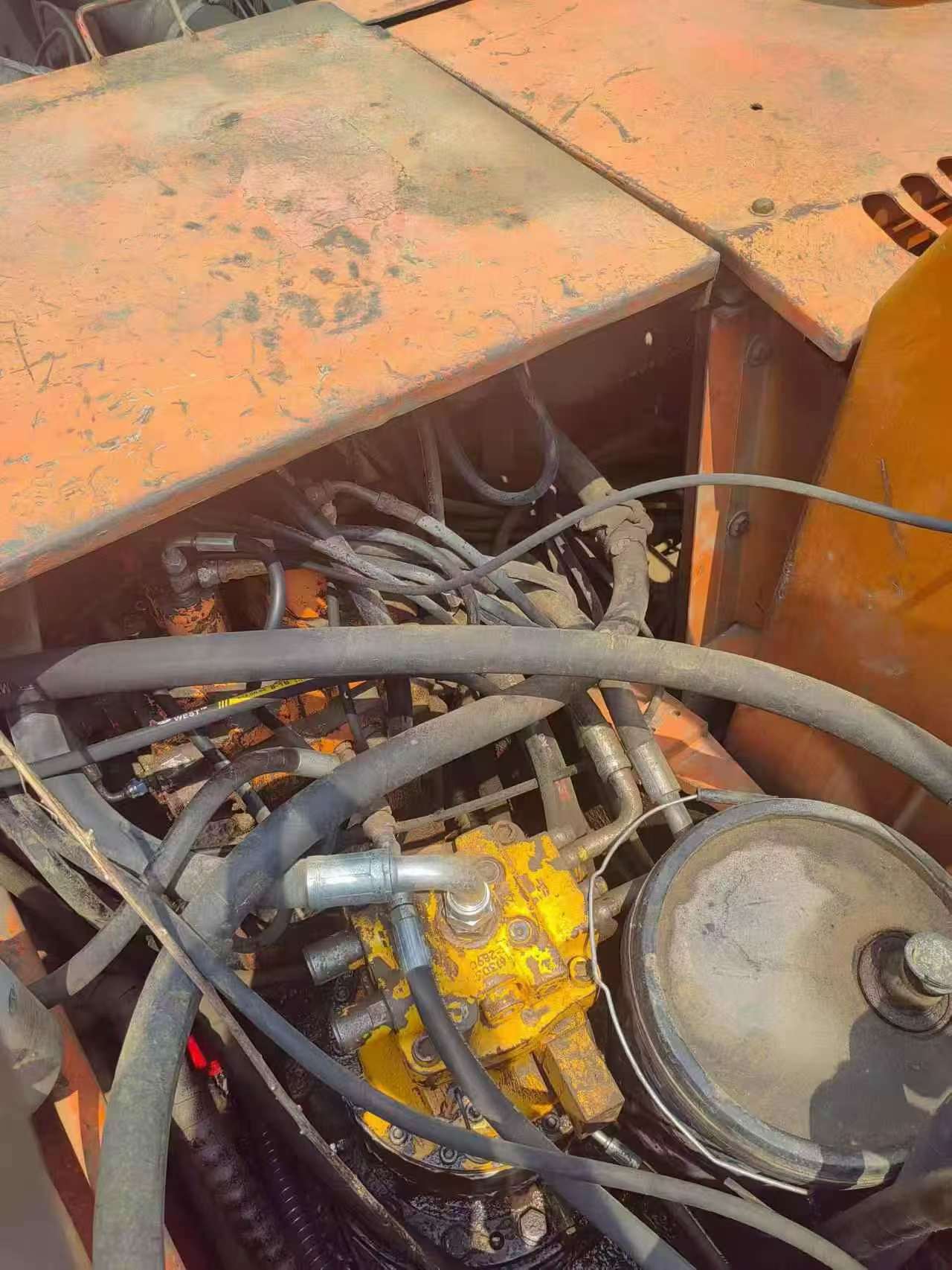 Buy Doosan DH220 Used Excavator / 3