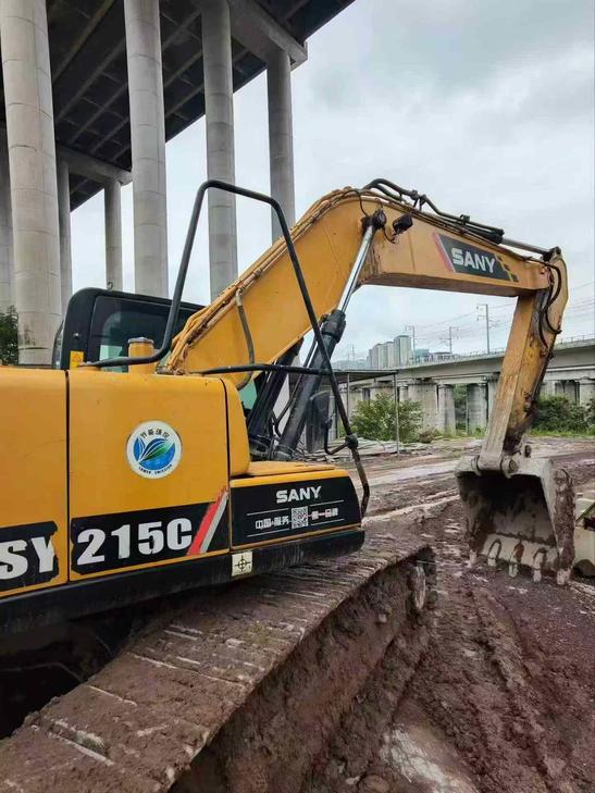 Buy Sany SY200C Used Excavator / 1