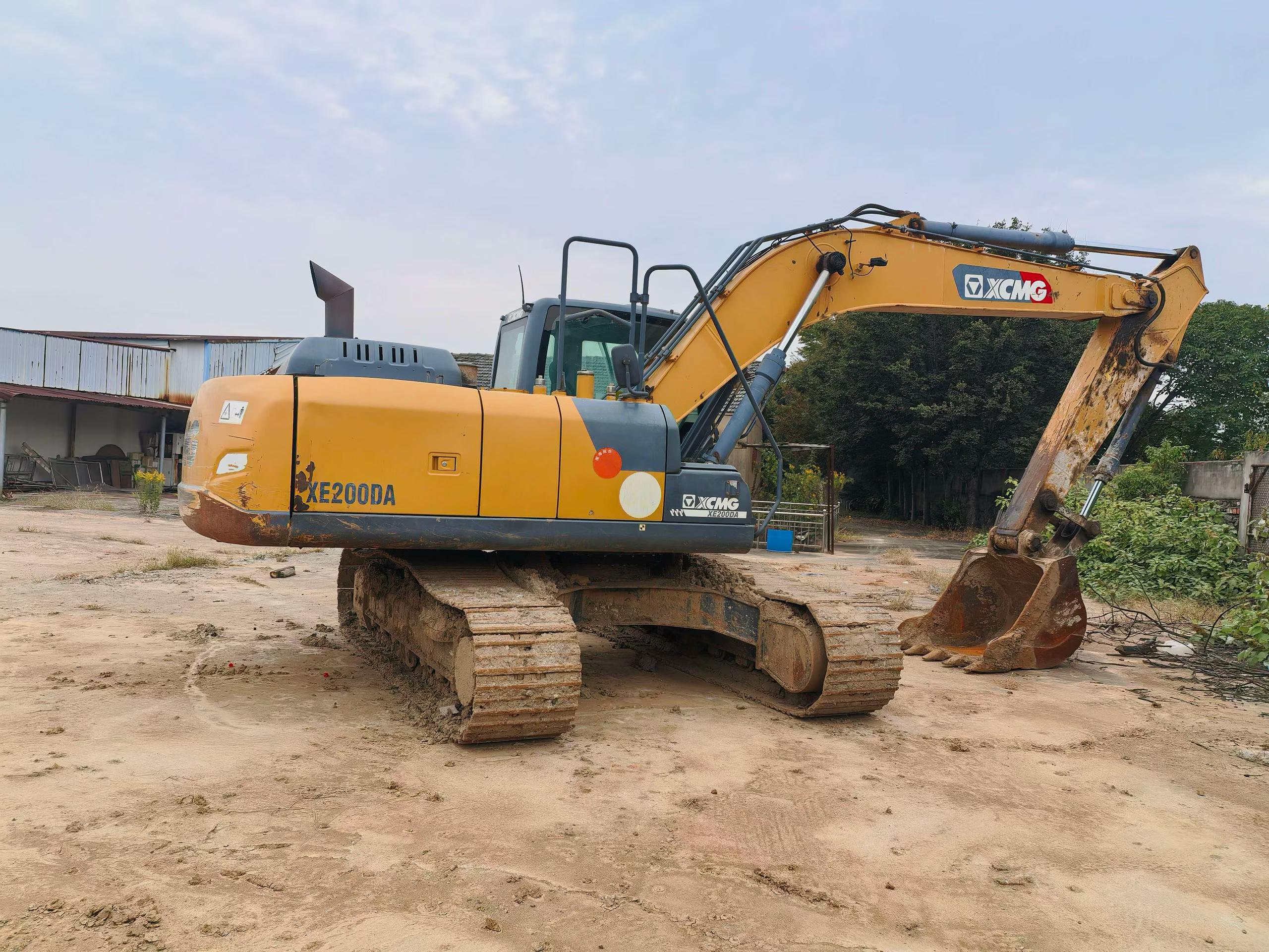 Buy XCMG XE200 Used Excavator / 3