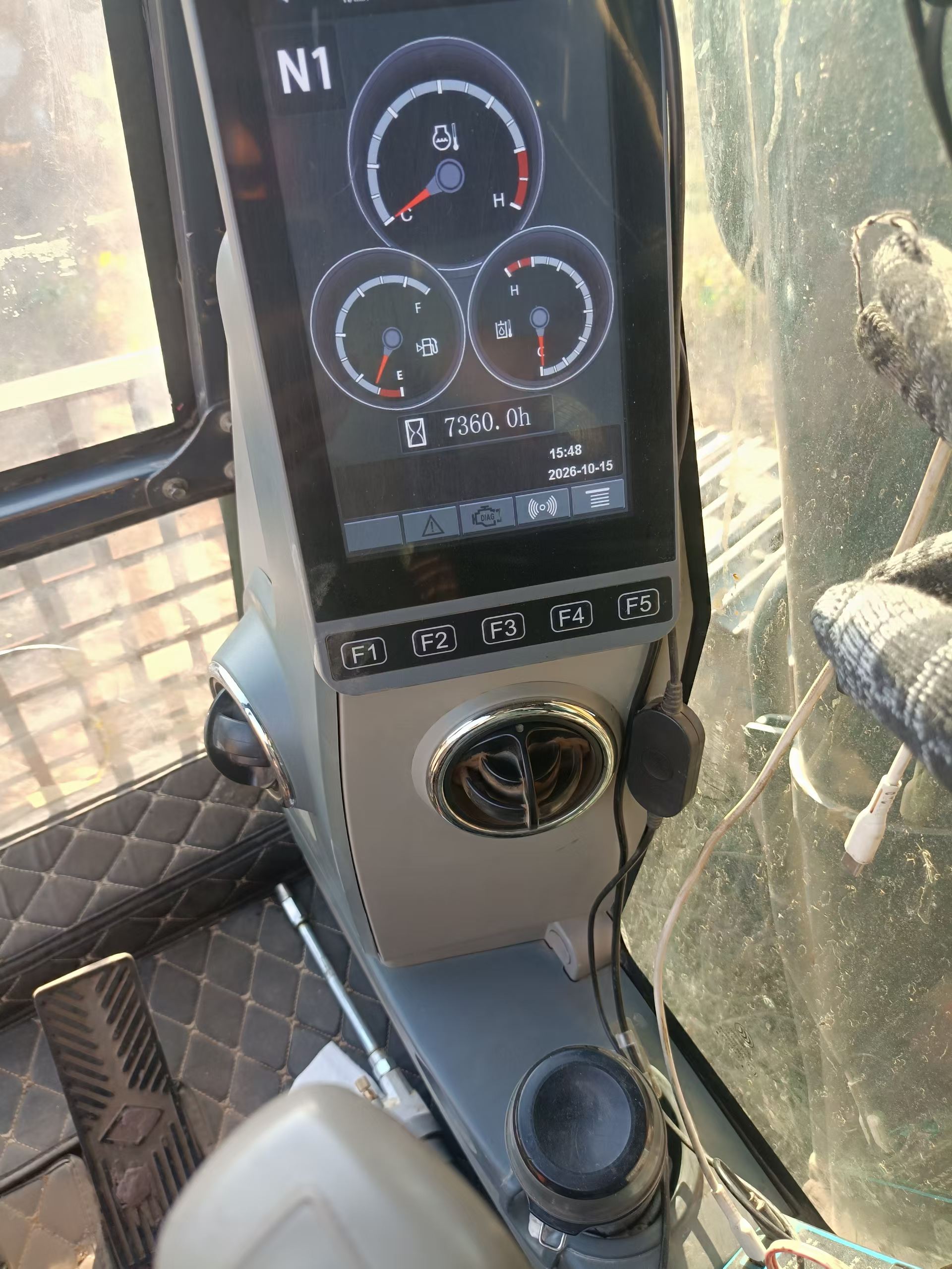 Buy XCMG XE200 Used Excavator / 7
