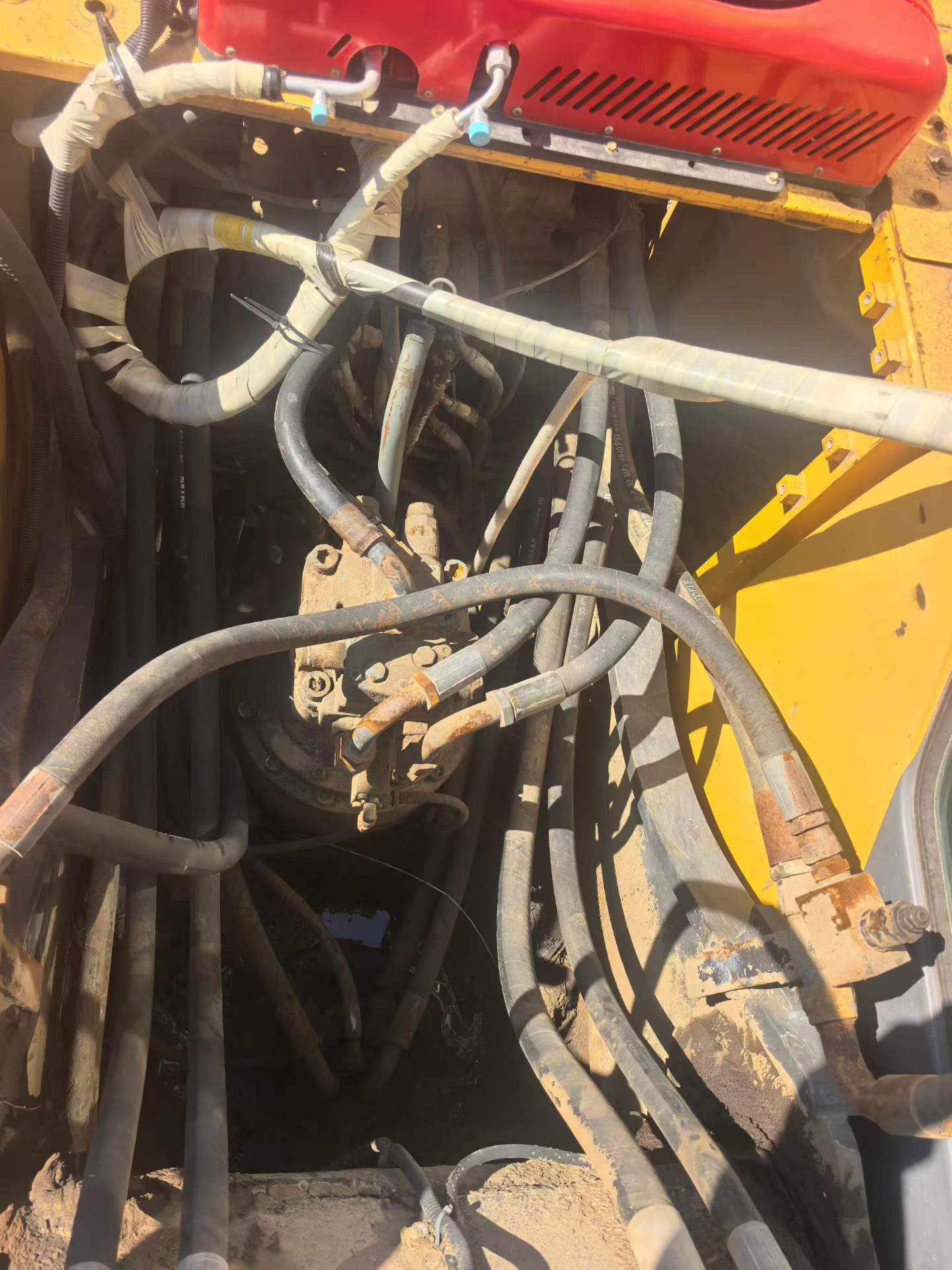 Buy Volvo EC210B Used Excavator / 3
