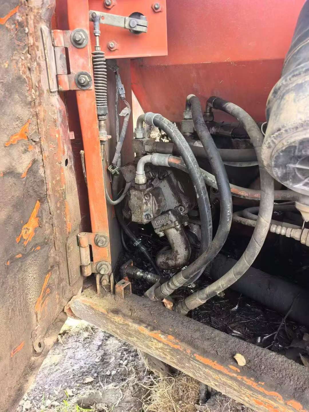 Compre Escavadeira Hitachi EX70 Usada / 6