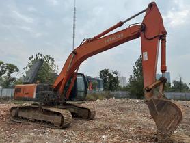 Buy Hitachi EX230-6 Used Excavator / 3 Buy Hitachi EX230-6 Used Excavator / 3