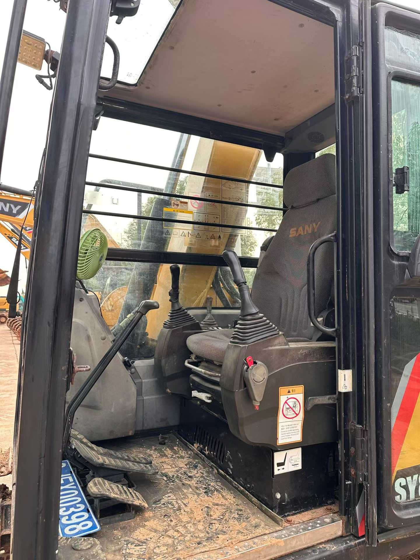 Buy Sany SY75C Used Excavator / 9