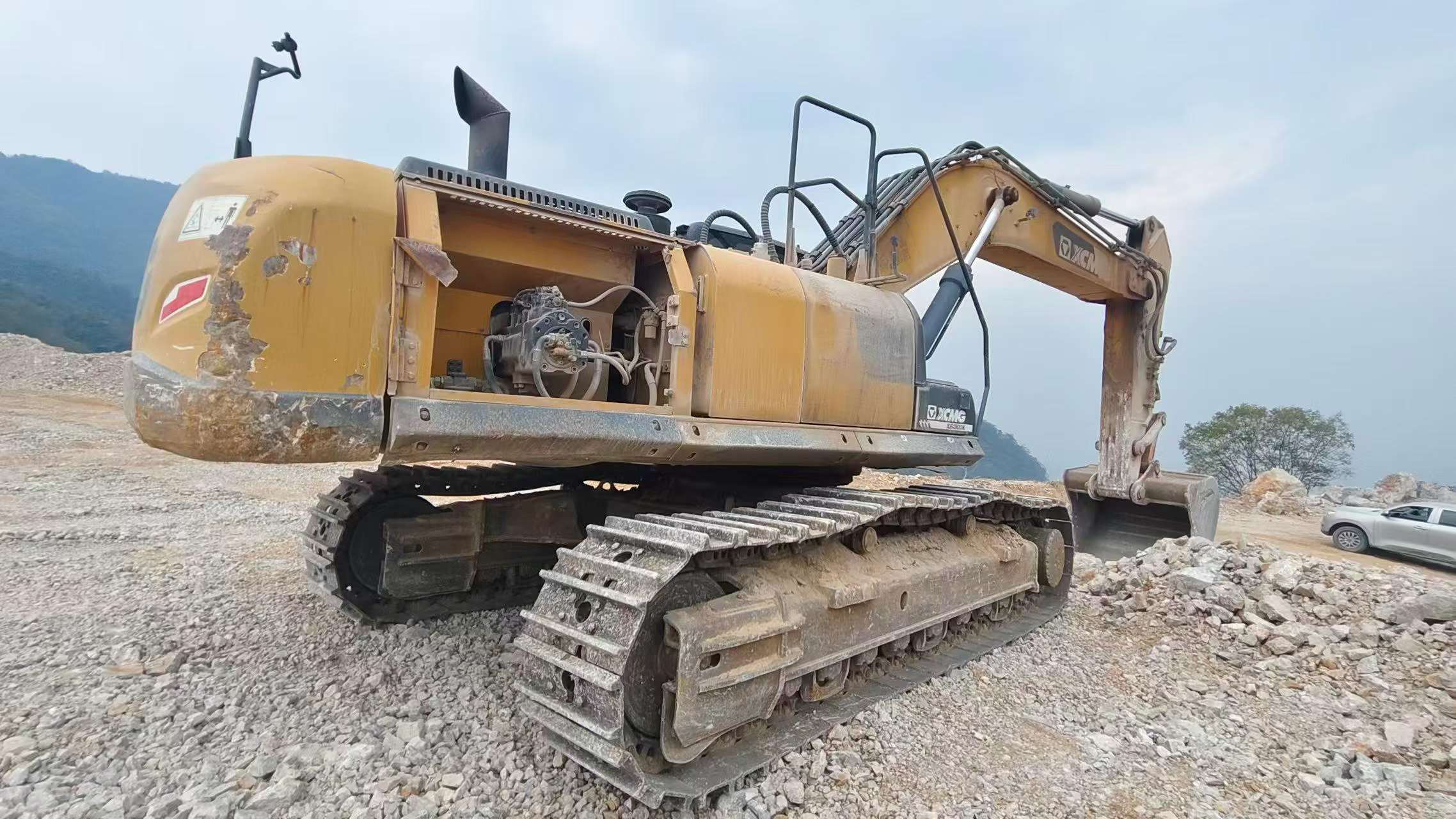 Buy XCMG XE400T Used Excavator / 7