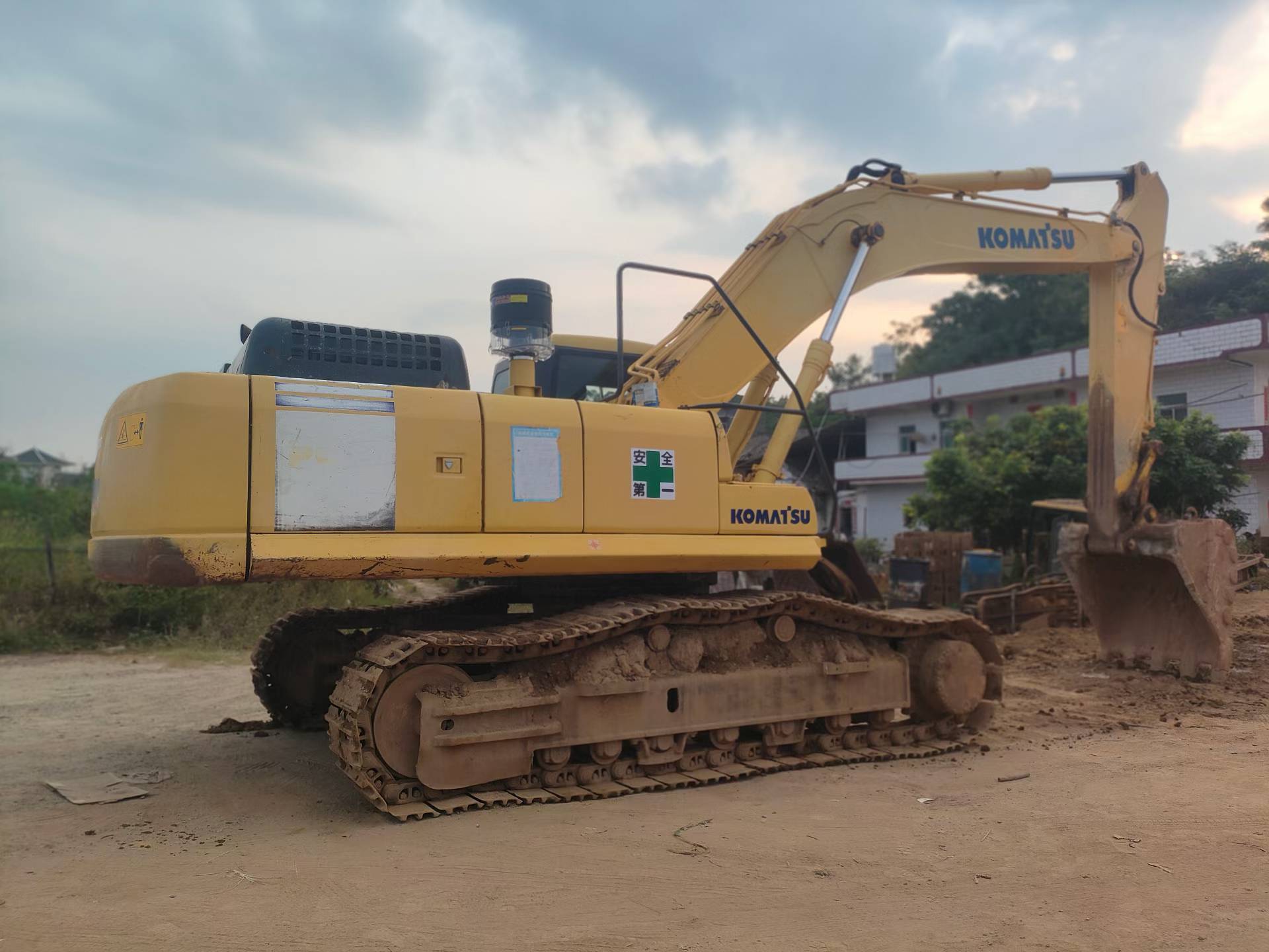 Buy Komatsu PC360-7 Used Excavator / 2