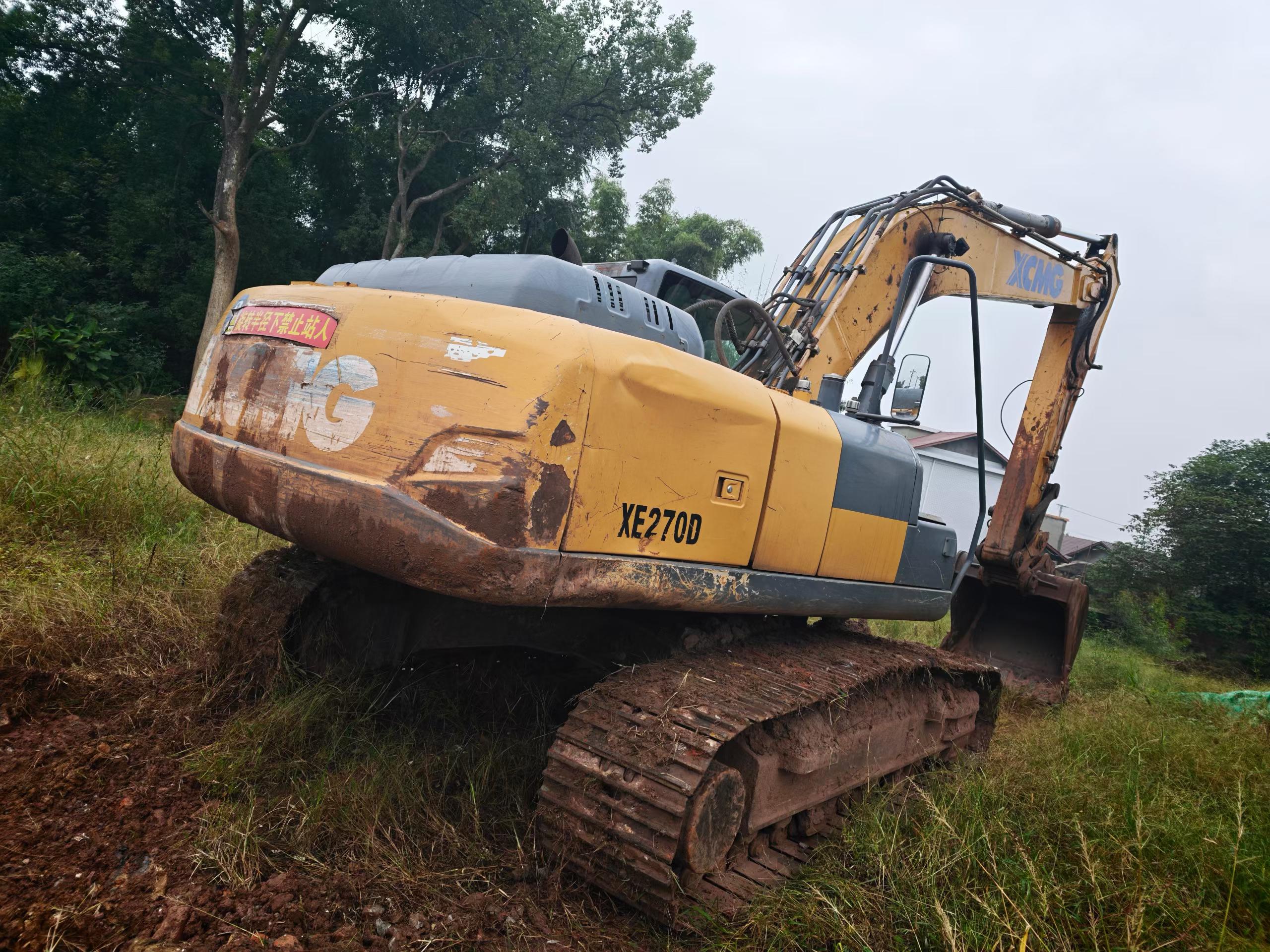 Buy XCMG XE215 Used Excavator / 2