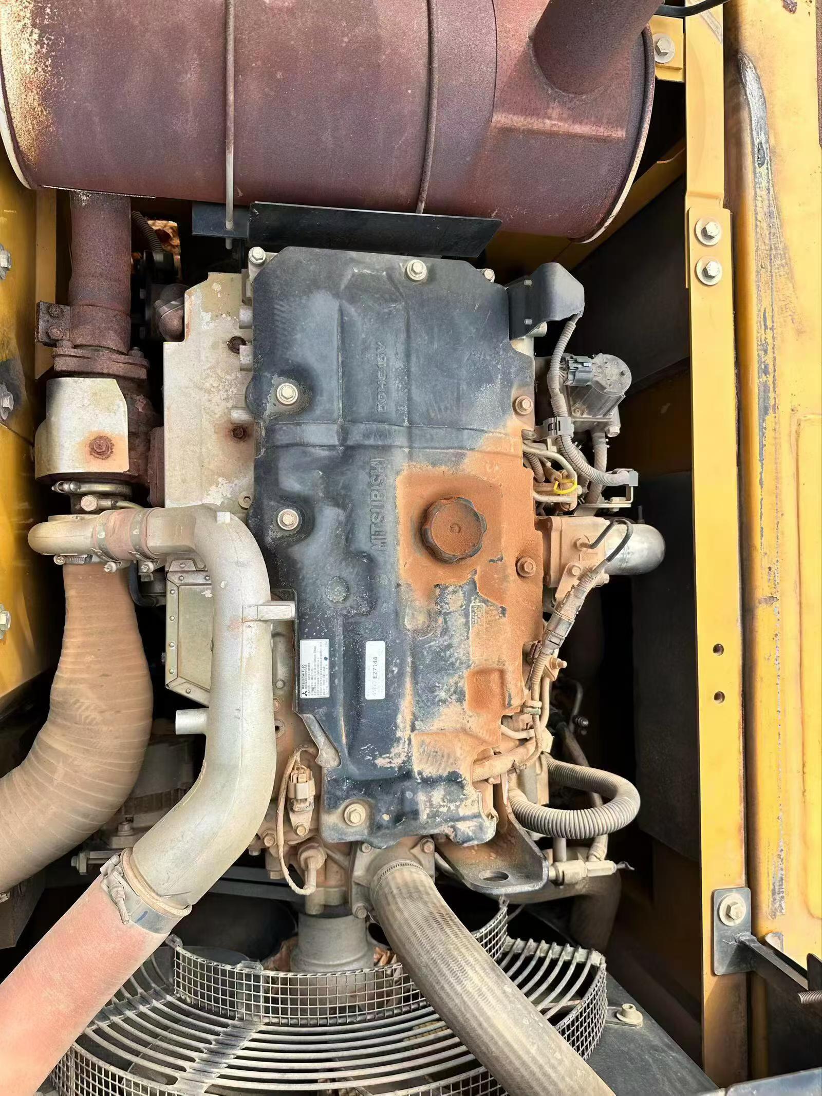 Buy Sany SY215C Used Excavator / 2