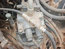 Buy Sumitomo S260 Used Excavator / 4 Buy Sumitomo S260 Used Excavator / 4