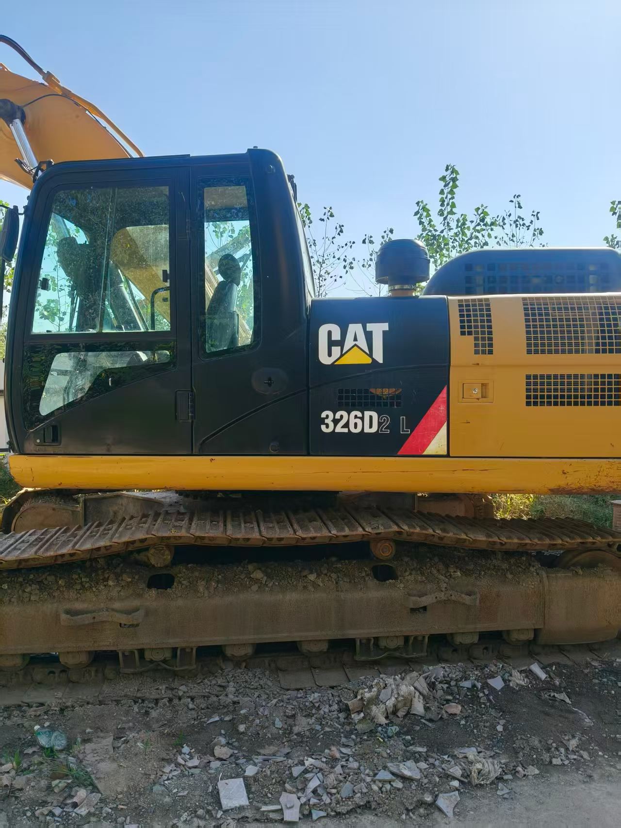 Buy Caterpillar 326DL Used Excavator / 2