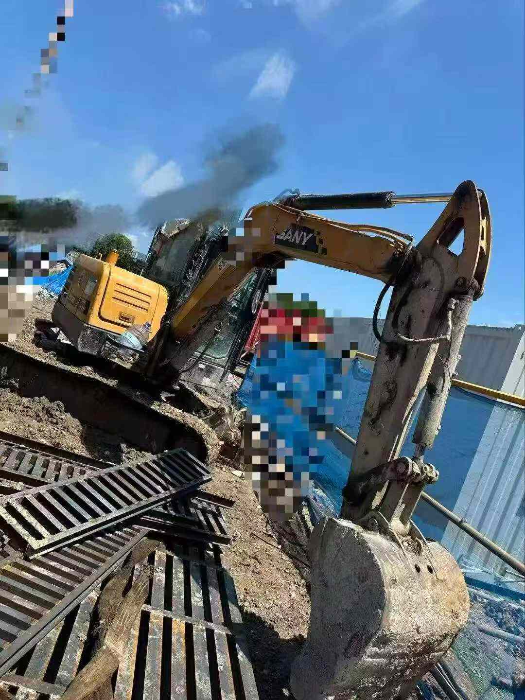 Buy Sany SY60 Used Excavator / 4