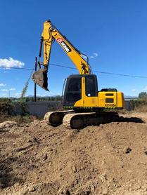 Buy XCMG XE150D Used Excavator / 3 Buy XCMG XE150D Used Excavator / 3