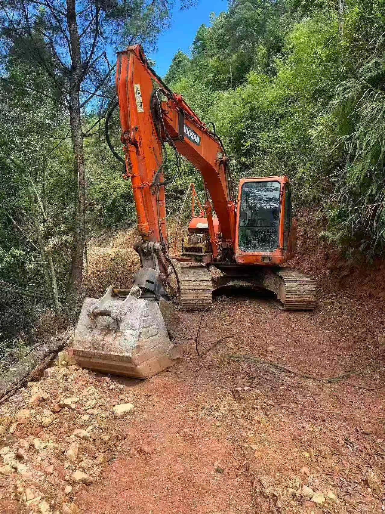 Buy Doosan DH150 Used Excavator / 4