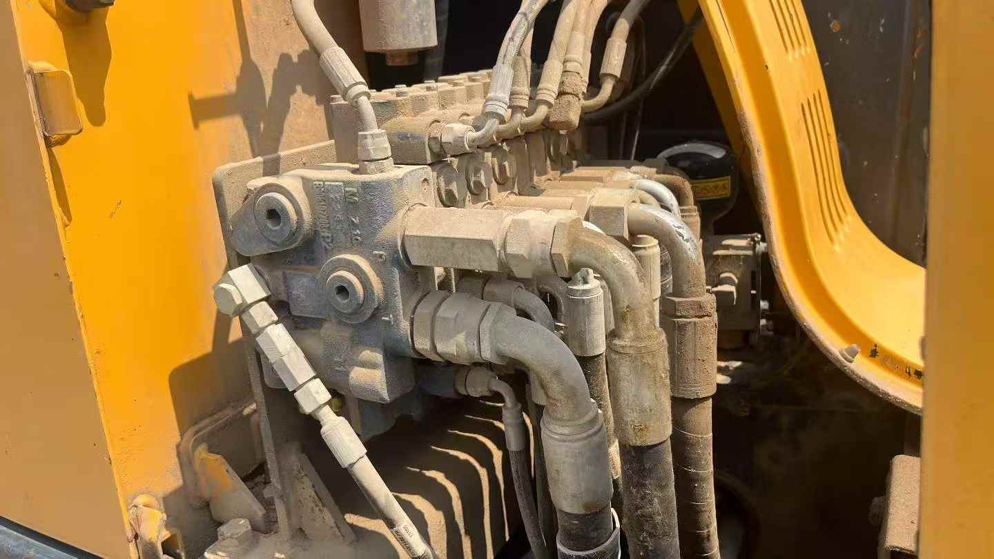 Buy Hyundai HX55 Used Excavator / 7