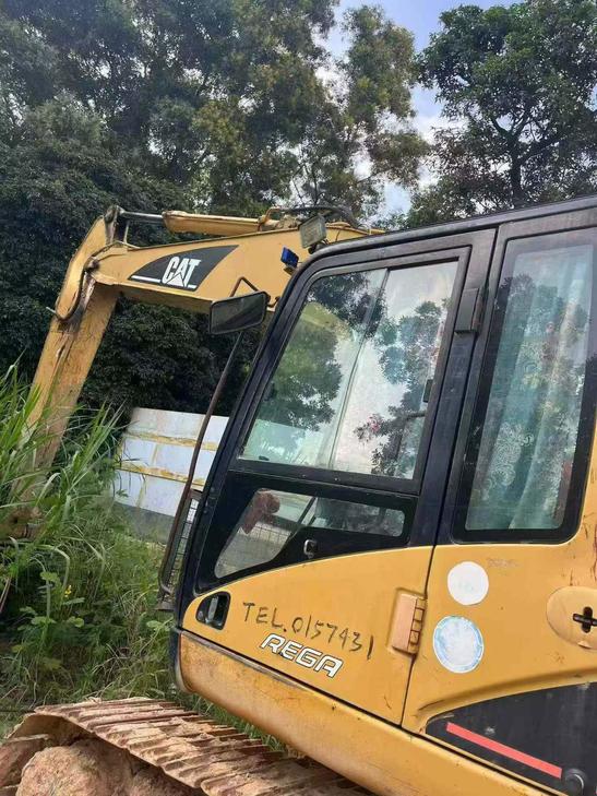 Buy Caterpillar 320C Used Excavator / 1