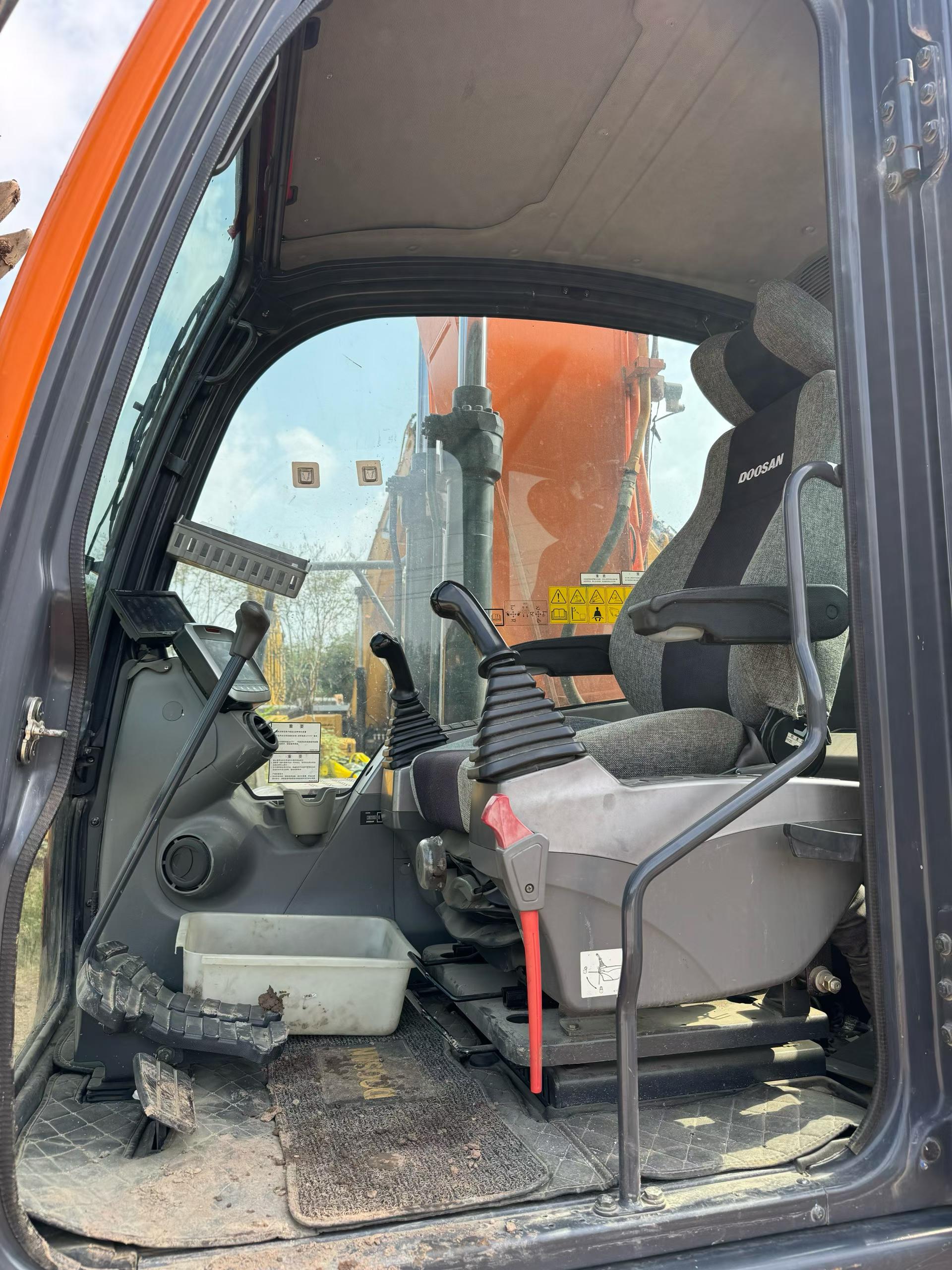 Buy Doosan S130W-3 Used Excavator / 7