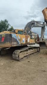 Купить Подержанный Экскаватор Volvo L250G / 5 Купить Подержанный Экскаватор Volvo L250G / 5