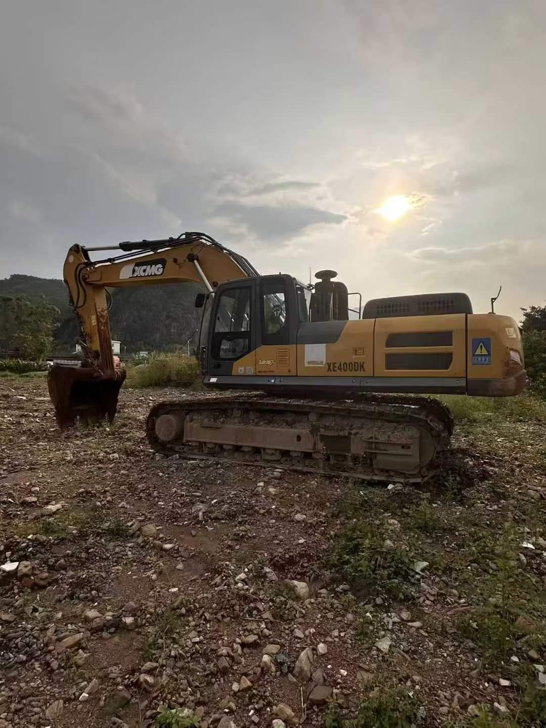 Buy XCMG XE400T Used Excavator / 2
