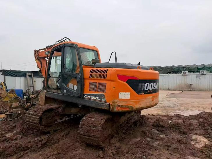 Buy Doosan DH150 Used Excavator / 1