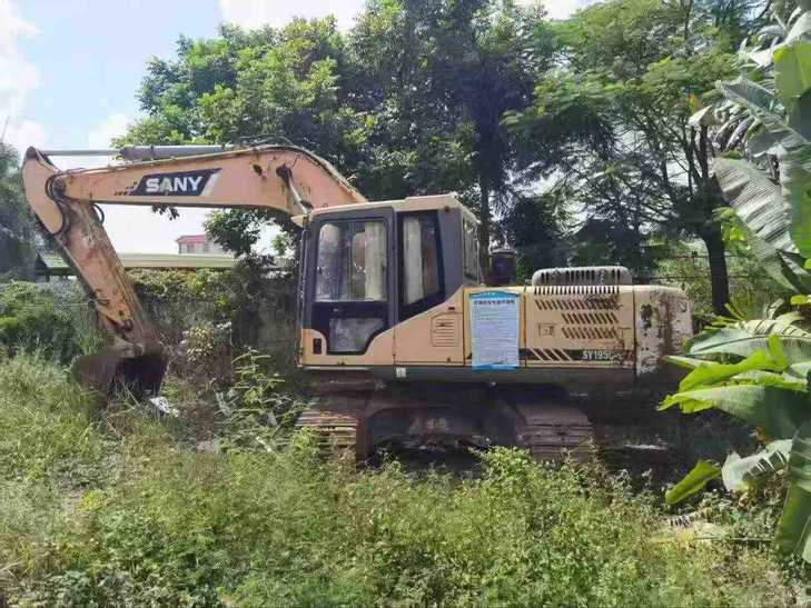 Buy Sany SY215C-8 Used Excavator / 1