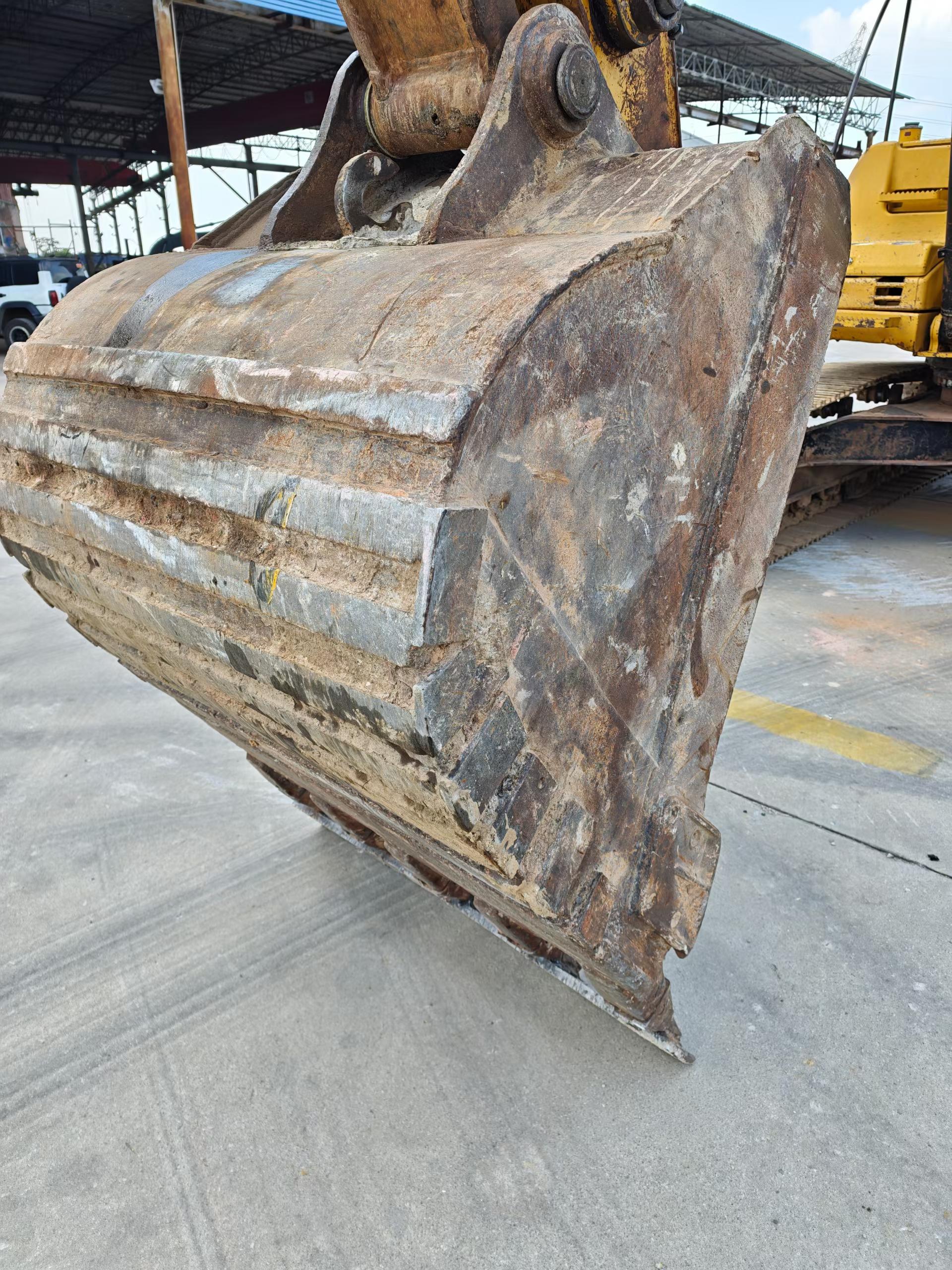Buy Caterpillar 320D Used Excavator / 9