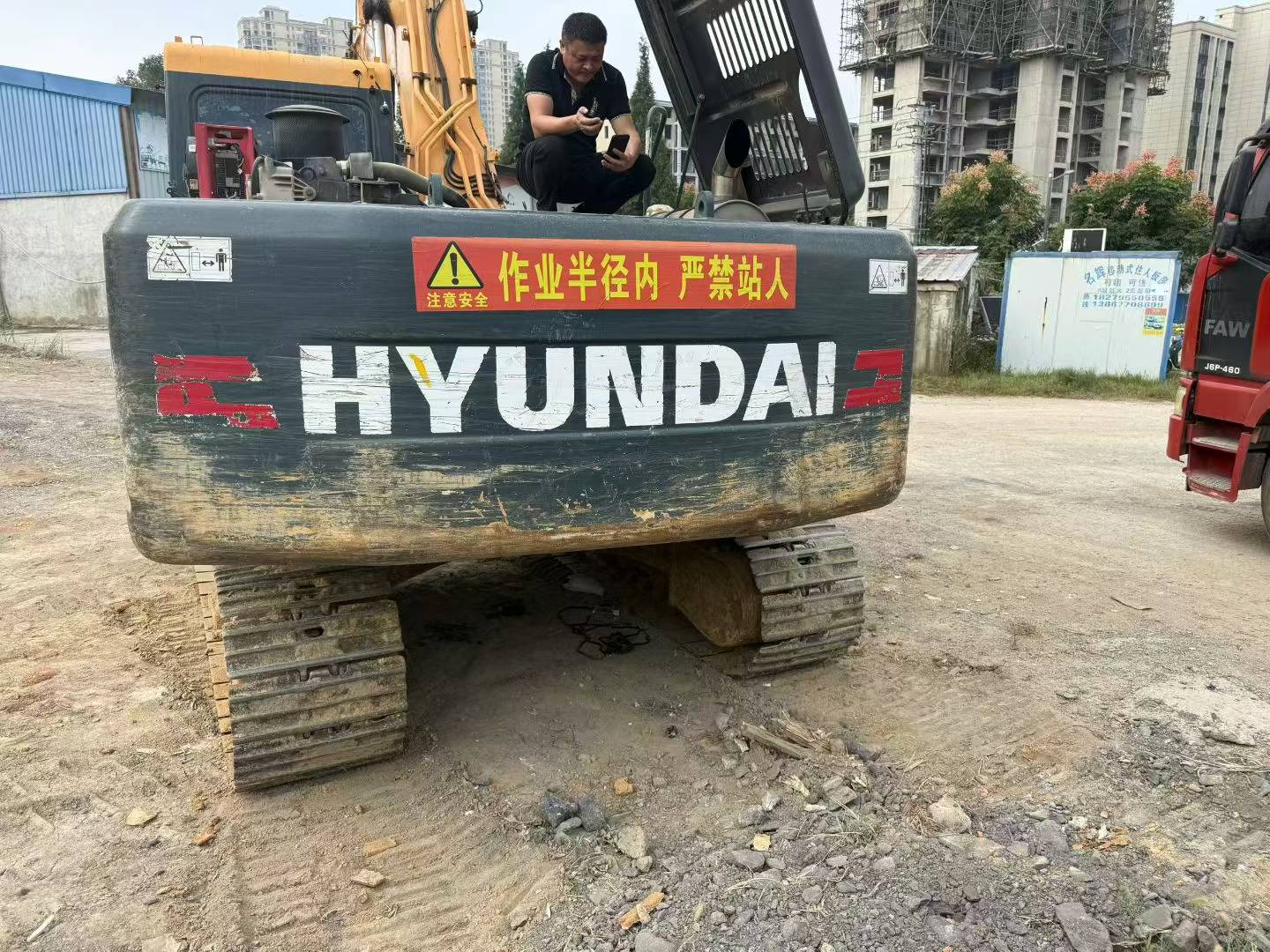 Buy Hyundai R215-7 Used Excavator / 3