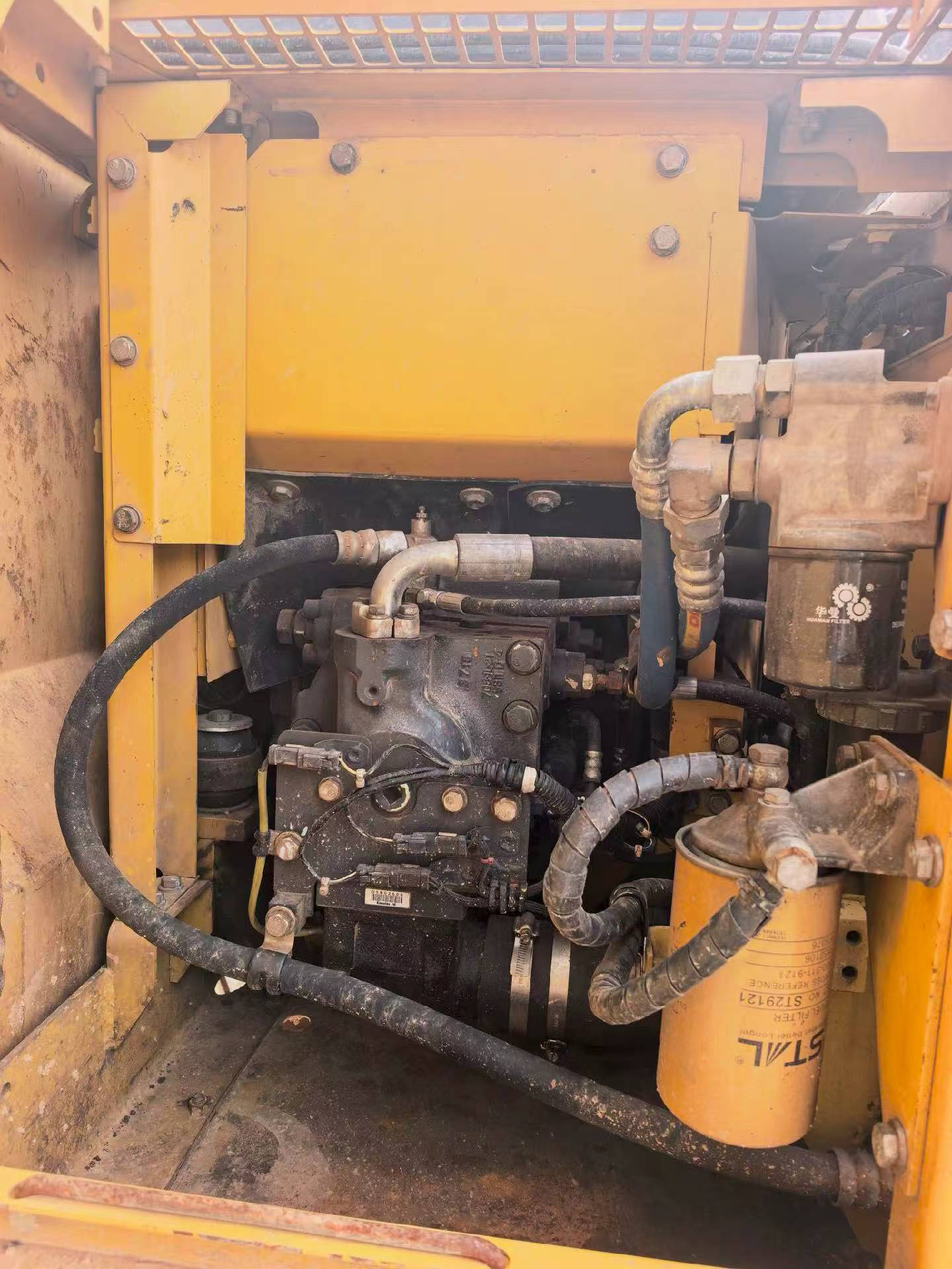 Buy Komatsu PC130-7 Used Excavator / 7
