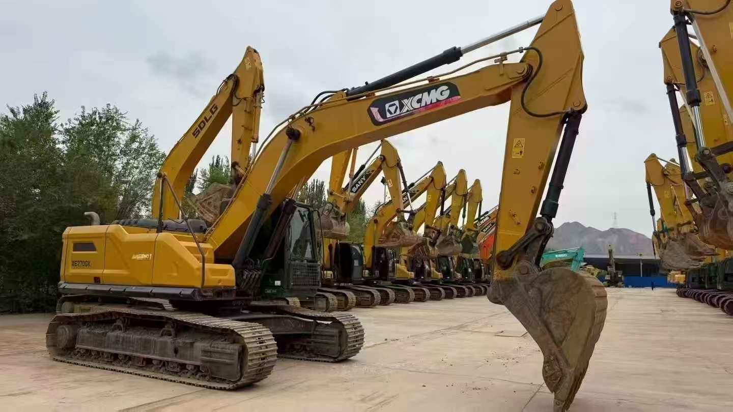 Buy XCMG XE270DK Used Excavator / 2