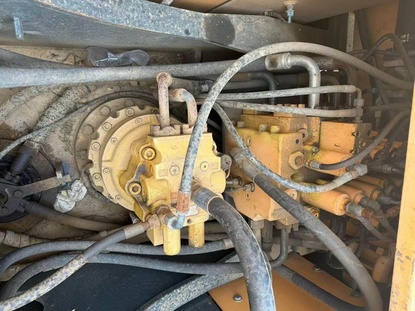 Buy Hyundai R215-7 Used Excavator / 8