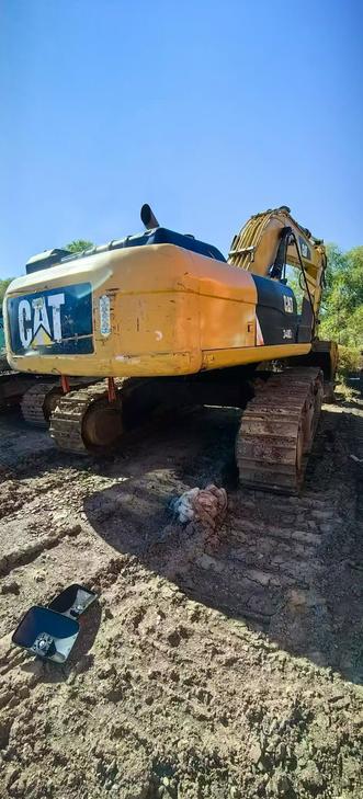 Buy Caterpillar 340D2L Used Excavator / 1