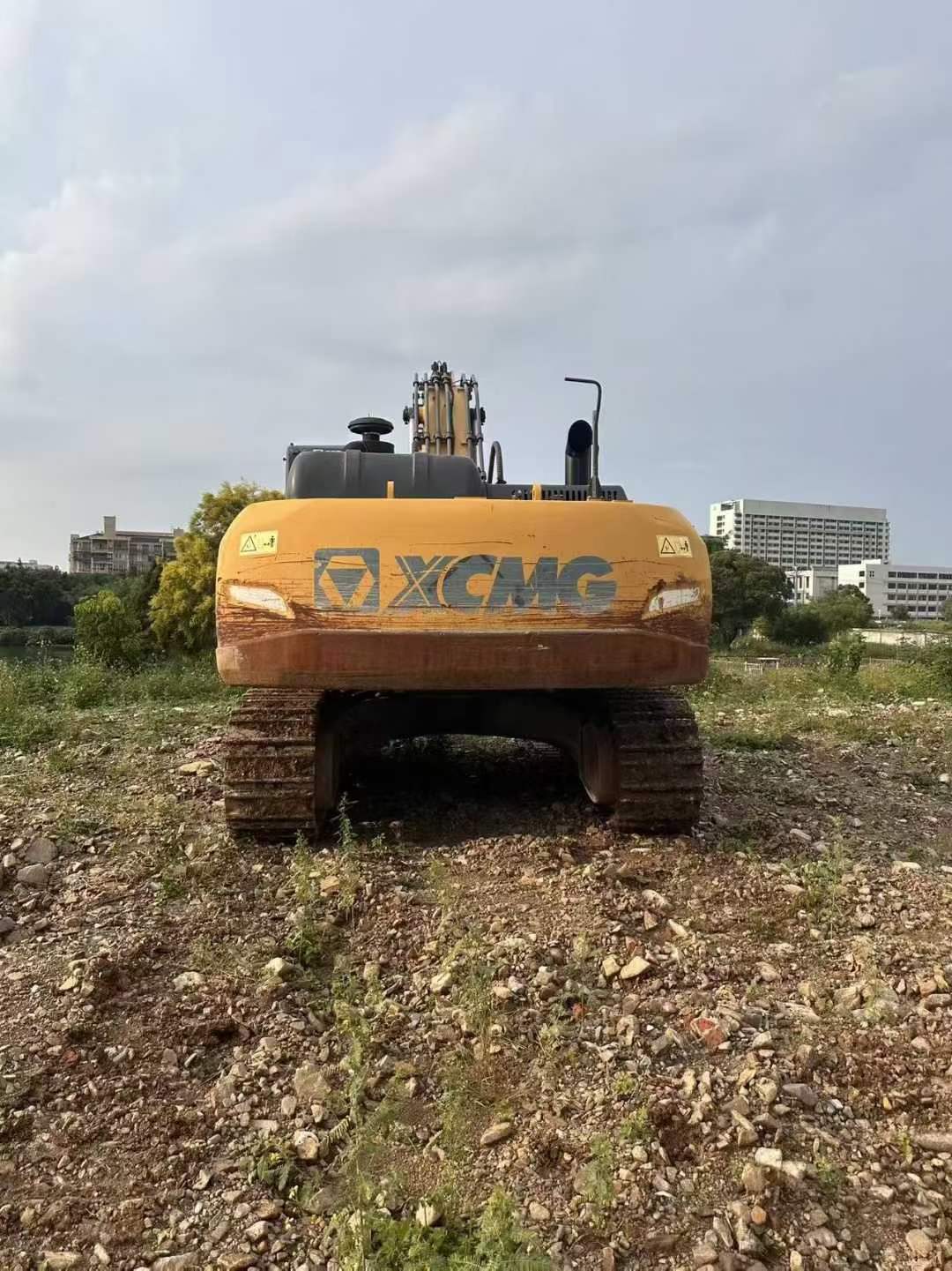 Buy XCMG XE400T Used Excavator / 3