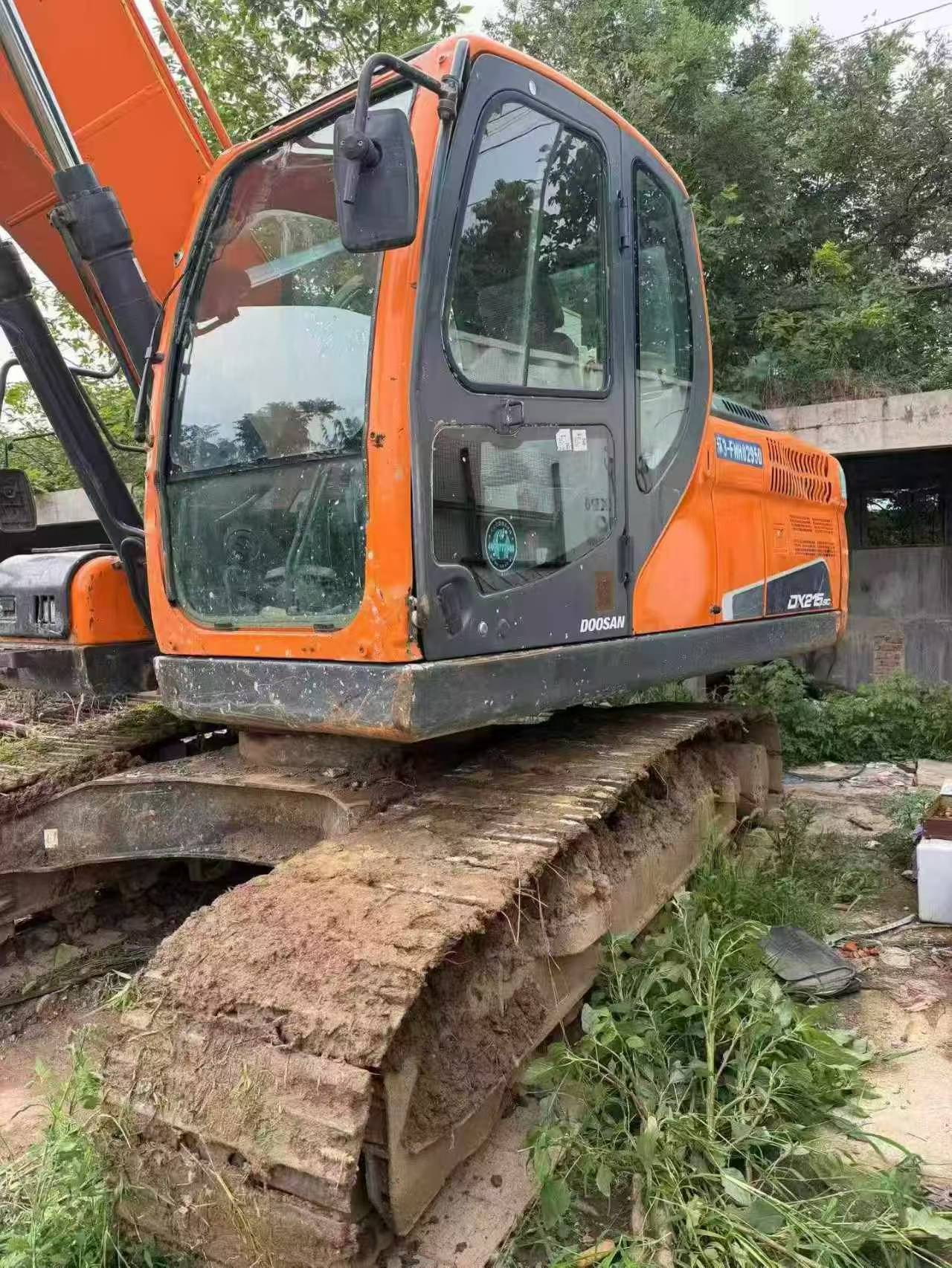Buy Doosan S225 Used Excavator / 3