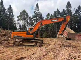Buy Doosan DH215-7 Used Excavator / 5 Buy Doosan DH215-7 Used Excavator / 5