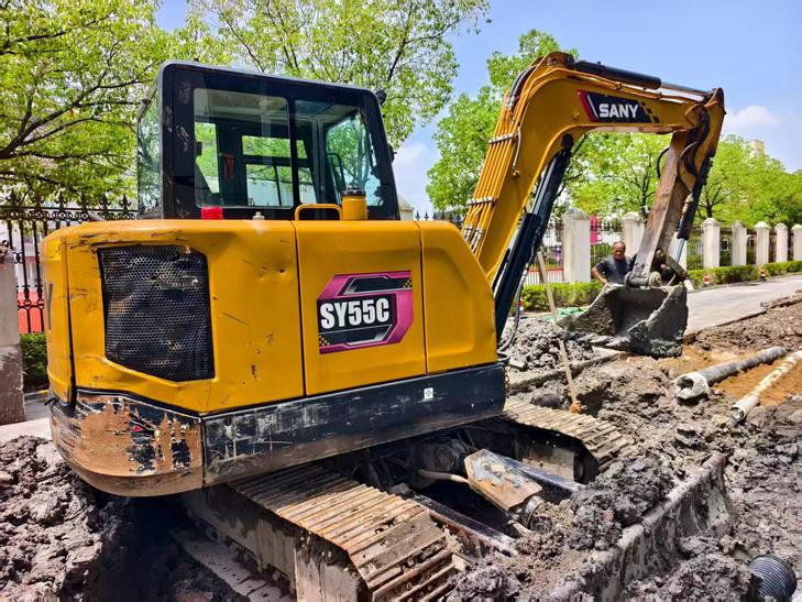 Buy Sany SY55 Used Excavator / 1