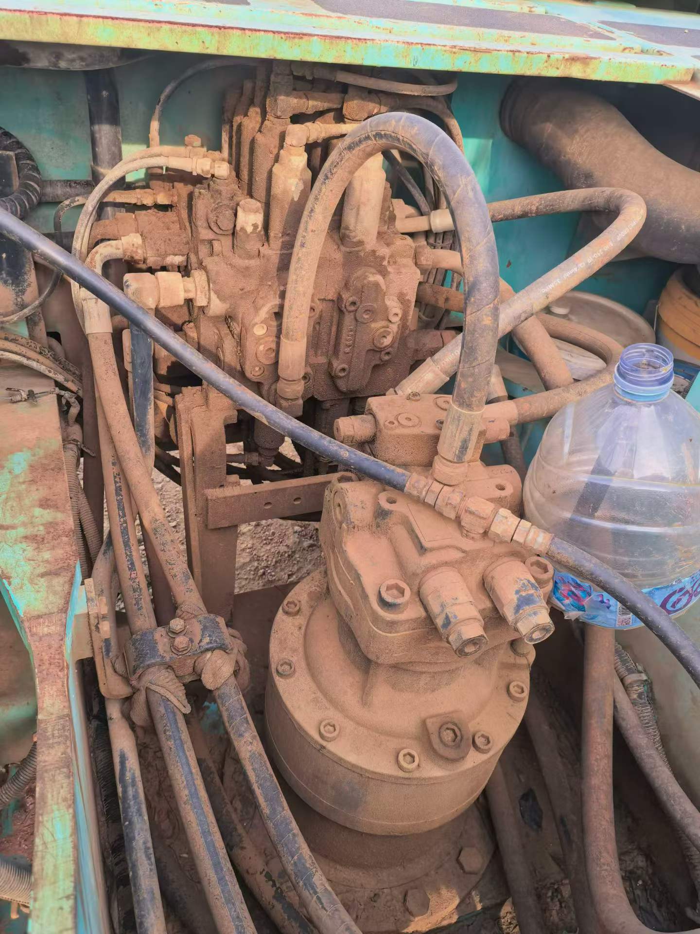 Buy Kobelco SK200 Used Excavator / 7