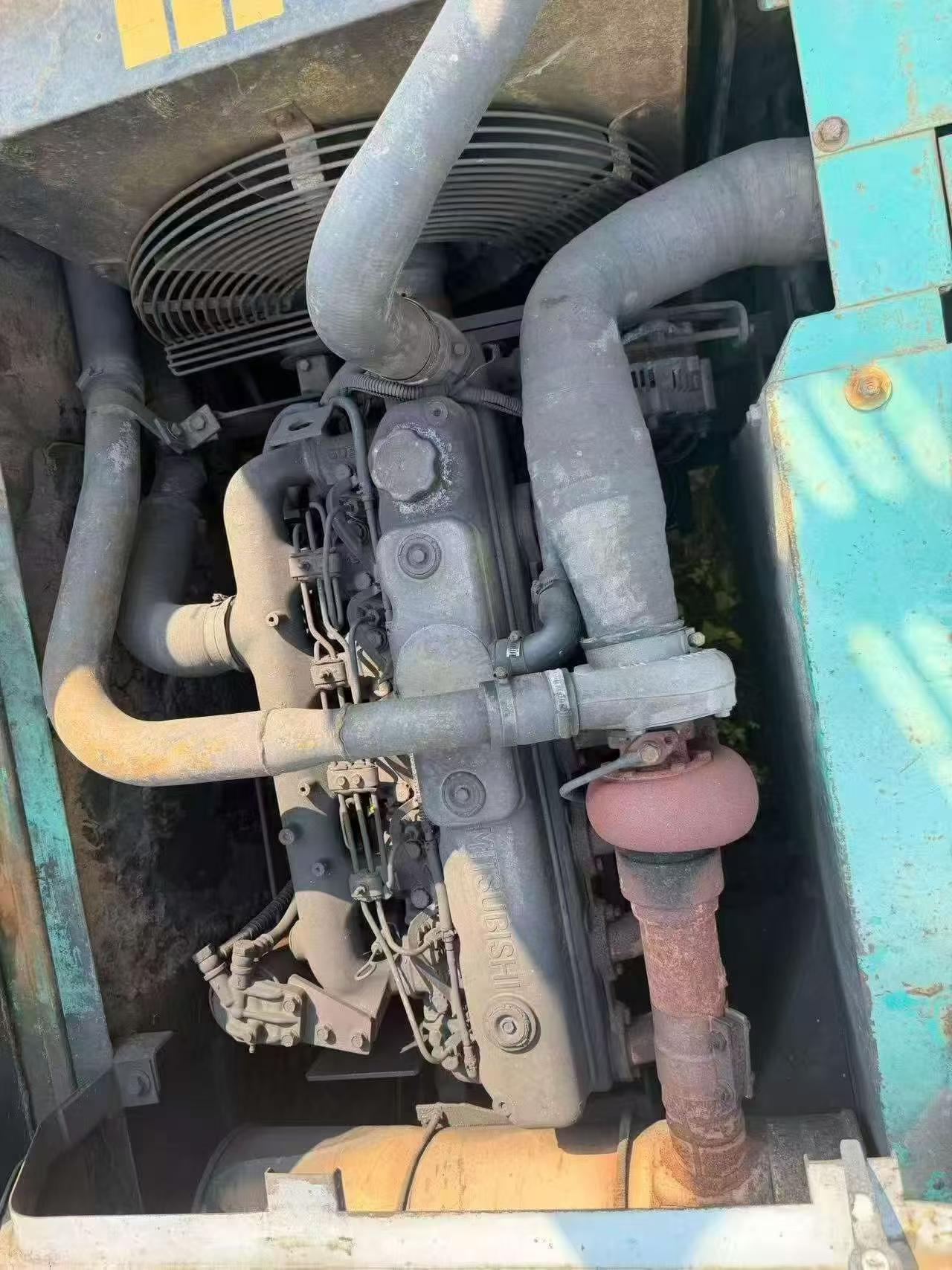 Buy Kobelco SK230-6 Used Excavator / 6