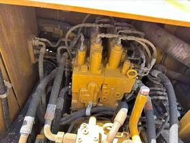 Buy Sany SY200C Used Excavator / 3 Buy Sany SY200C Used Excavator / 3