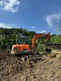 Buy Doosan DX55W Used Excavator / 2 Buy Doosan DX55W Used Excavator / 2