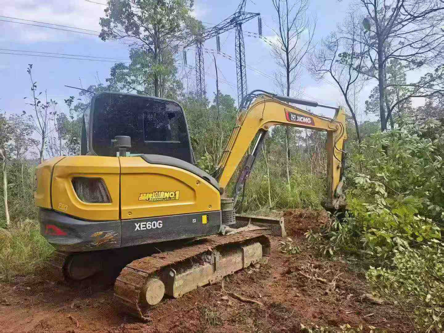 Buy XCMG XE60 Used Excavator / 6