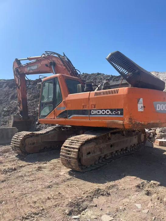 Buy Doosan S300 Used Excavator / 1