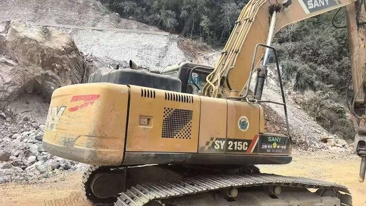 Buy Sany SY215C Used Excavator / 1