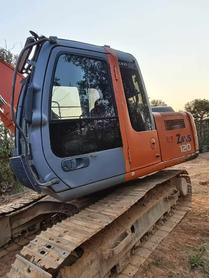 Buy Hitachi EX120-6 Used Excavator / 4 Buy Hitachi EX120-6 Used Excavator / 4